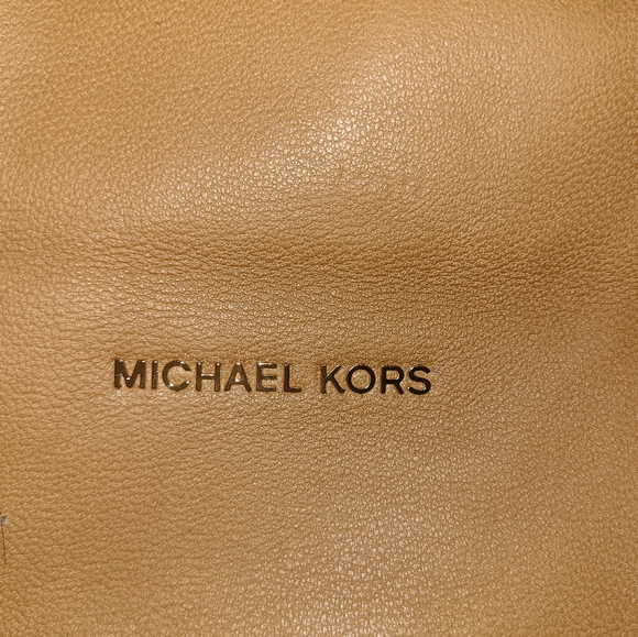 Authentic Michael kors bag - Picture 2 of 7